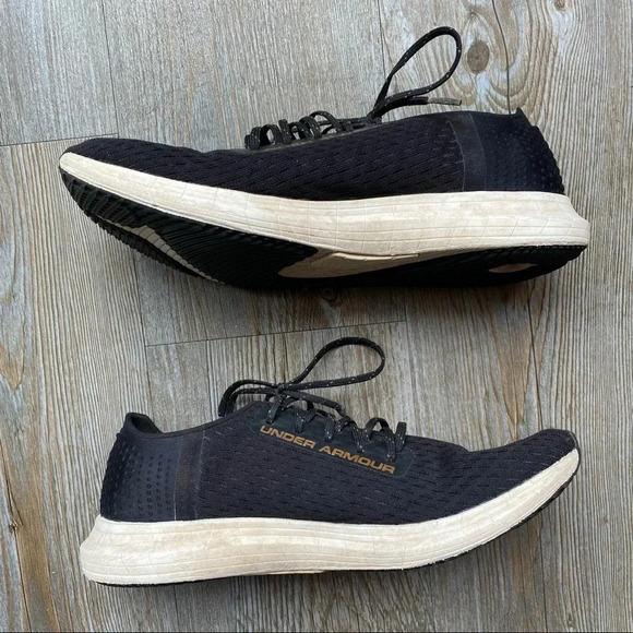 UNDER ARMOUR | Light &  Breathable Running Activity Shoes - Picture 2 of 8